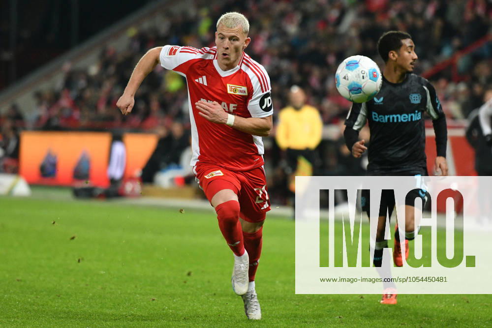 Tim Skarke (1.FC Union Berlin, 21) GER, 1.FC Union Berlin gegen Bayer Leverkusen, Fussball, Bundesliga, Saison 2024 2025, 12. Spieltag, 30.11.2024 (DFL REGULATIONS PROHIBIT ANY USE OF PHOTOGRAPHS AS IMAGE SEQUENCES AND OR QUASI-VIDEO.) GER, 1.FC Union Berlin gegen Bayer Leverkusen, Fussball, Bundesliga, Saison 2024 2025, 12. Spieltag, 30.11.2024 Berlin