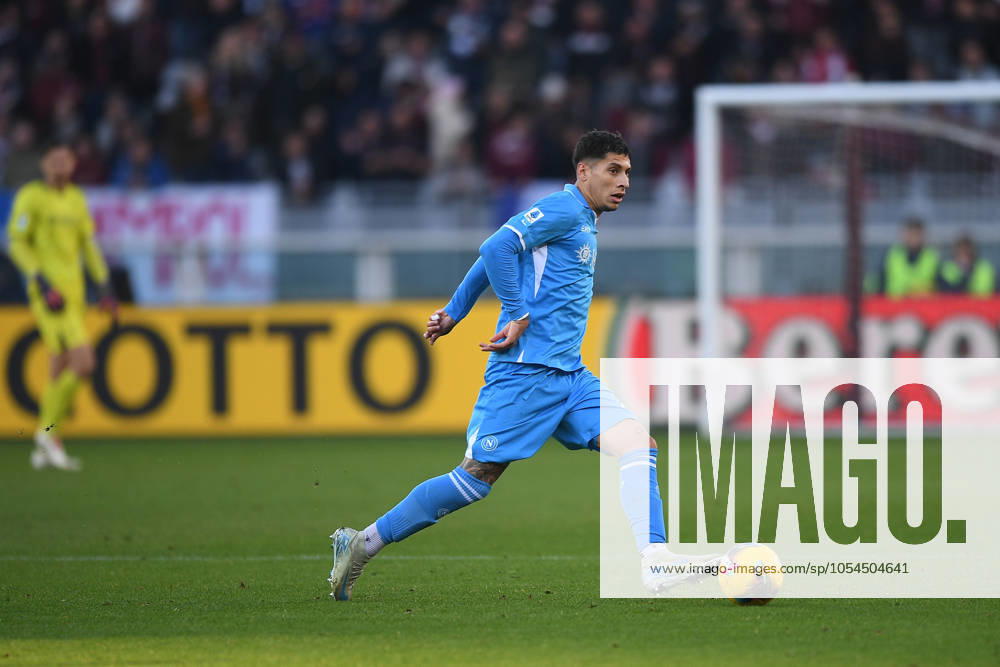 Napolis Giovanni Di Lorenzo during the Serie A soccer match between Torino and Napoli at the Stadio Olimpico Grande Torino in Turin, north west Italy - Sunday, December 1, 2024. - Soccer .