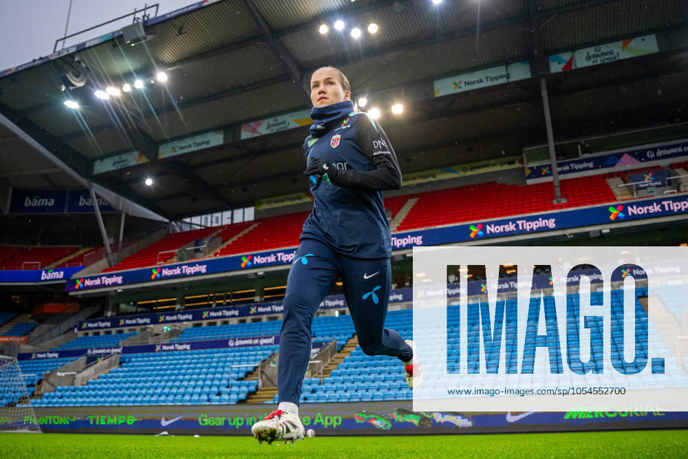 Guro Reiten of the Norwegian women s national football team during a training session on December 2, 2024 in Oslo. Photo: Vegard Grott BILDBYRAN kod VG VG0699 bbeng fotboll football soccer fotball norge norway women dam UEFA EURO, EM, Europameisterschaft,Fussball Qualifier, EM, Europameisterschaft em-kvalifisering kvinner em-kvalik em-kval träning practice training trening
