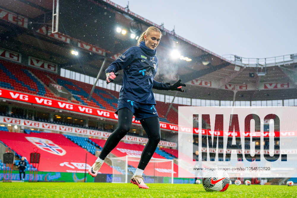 Goalkeeper Selma Panengstuen of the Norwegian women s national football team during a training session on December 2, 2024 in Oslo. Photo: Vegard Grott BILDBYRAN kod VG VG0699 bbeng fotboll football soccer fotball norge norway women dam UEFA EURO, EM, Europameisterschaft,Fussball Qualifier, EM, Europameisterschaft em-kvalifisering kvinner em-kvalik em-kval träning practice training trening