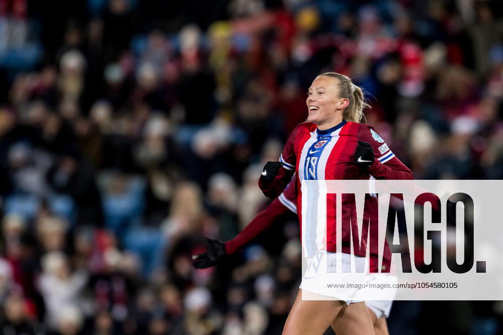 Synne Sofie Kinden Jensen of Norway celebrates scoring the 3-0 goal during the UEFA Women s EURO Qualifier, EM, Europameisterschaft second round play-off football match between Norway and Northern Ireland on December 3, 2024 in Oslo. Photo: Vegard Grott BILDBYRAN kod VG VG0702 bbeng fotboll football fotball soccer UEFA EURO, EM, Europameisterschaft,Fussball qualifier em-kvalifisering kvinner em-kvalik em-kval landskamp norge norway play-off nordirland northern ireland nord irland jubel