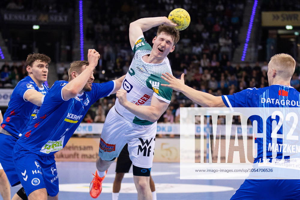 Oskar NEUDECK (FRISCH AUF! Goeppingen, 02) erzielt ein Tor, Aktion, Torwurf TVB Stuttgart (TVB) vs. FRISCH AUF! Goeppingen (FAG), Handball, Maenner, Daikin 1. Handball Bundesliga (HBL), 14. Spieltag, Spielzeit 2024 2025, 05.12.2024 TVB Stuttgart (TVB) vs. FRISCH AUF! Goeppingen (FAG), Handball, Maenner, Daikin 1. Handball Bundesliga (HBL), 14. Spieltag, Spielzeit 2024 2025, 05.12.2024 Stuttgart