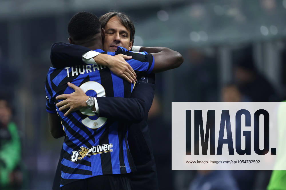 Serie A Fc Internazionale - Parma Calcio Marcus Thuram of Fc Internazionale celebrates with Simone Inzaghi, head coach of Fc Internazionale after scoring a goal during the Serie A match beetween Fc Internazionale and Parma Calcio at Stadio Giuseppe Meazza on December 6, 2024 in Milan Italy . Milano Stadio Giuseppe Meazza Italy