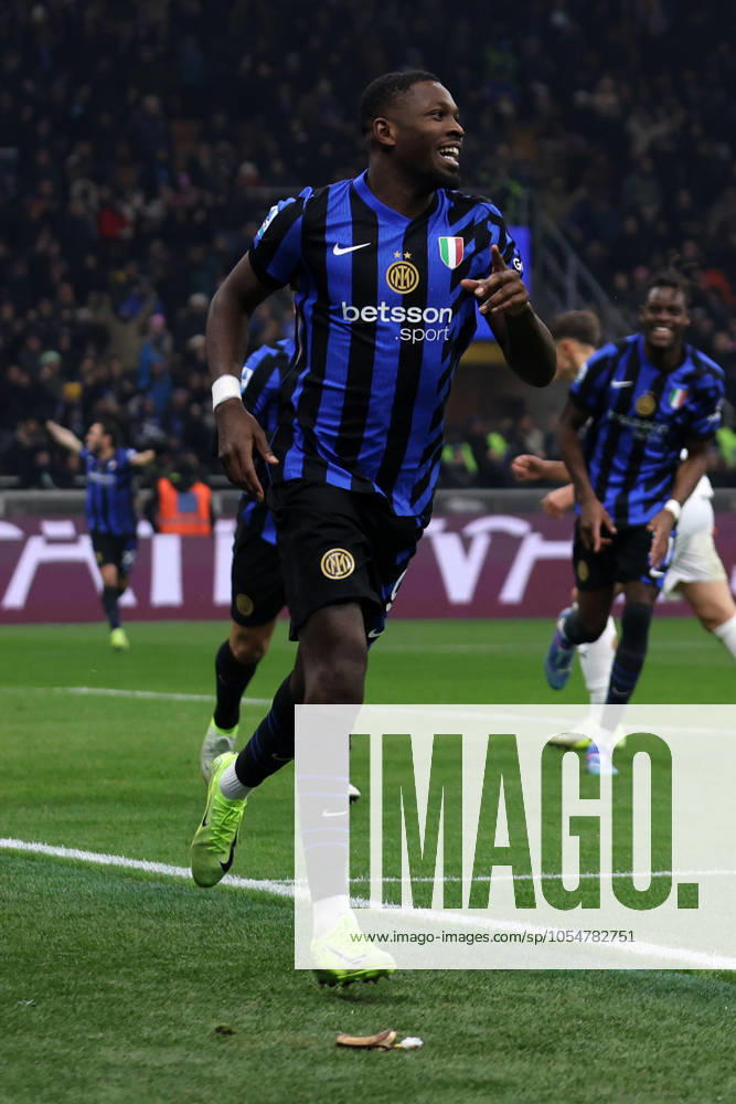 Serie A Fc Internazionale - Parma Calcio Marcus Thuram of Fc Internazionale celebrates after scoring a goal during the Serie A match beetween Fc Internazionale and Parma Calcio at Stadio Giuseppe Meazza on December 6, 2024 in Milan Italy . Milano Stadio Giuseppe Meazza Italy