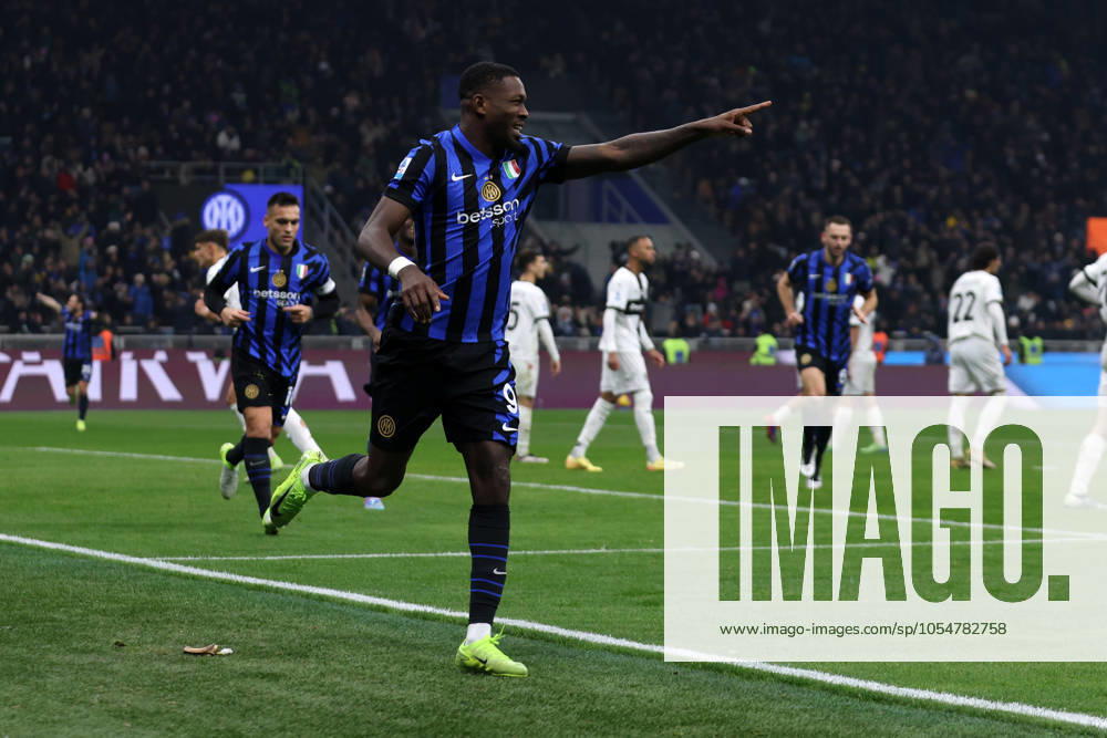 Serie A Fc Internazionale - Parma Calcio Marcus Thuram of Fc Internazionale celebrates after scoring a goal during the Serie A match beetween Fc Internazionale and Parma Calcio at Stadio Giuseppe Meazza on December 6, 2024 in Milan Italy . Milano Stadio Giuseppe Meazza Italy
