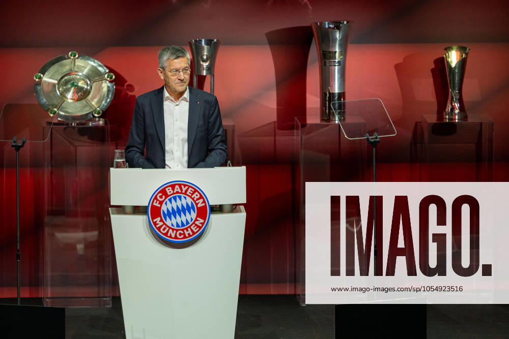 Herbert Heiner (FC Bayern Muenchen, Praesident), GER, FC Bayern Muenchen, Fussball, Bundesliga, Mitgliederversamlung, Jahreshauptversammlung, Spielzeit 2024 2025, 08.12.2024, Eibner-Pressefoto Sascha Walther GER, FC Bayern Muenchen, Fussball, Bundesliga, Mitgliederversamlung, Jahreshauptversammlung, Spielzeit 2024 2025, 08.12.2024 Muenchen