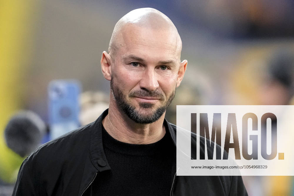 Christian Ilzer (Trainer, Cheftrainer, Hoffenheim), Einzelbild, Einzelfoto, Aktion, Action, Porträt, Portrait, 08.12.2024, Sinsheim (Deutschland), Fussball, Bundesliga, TSG 1899 Hoffenheim - SC Freiburg, 08.12.2024, Sinsheim (Deutschland), Fussball, Bundesliga, TSG 1899 Hoffenheim - SC Freiburg, DFB DFL REGULATIONS PROHIBIT ANY USE OF PHOTOGRAPHS AS IMAGE SEQUENCES AND OR QUASI-VIDEO.