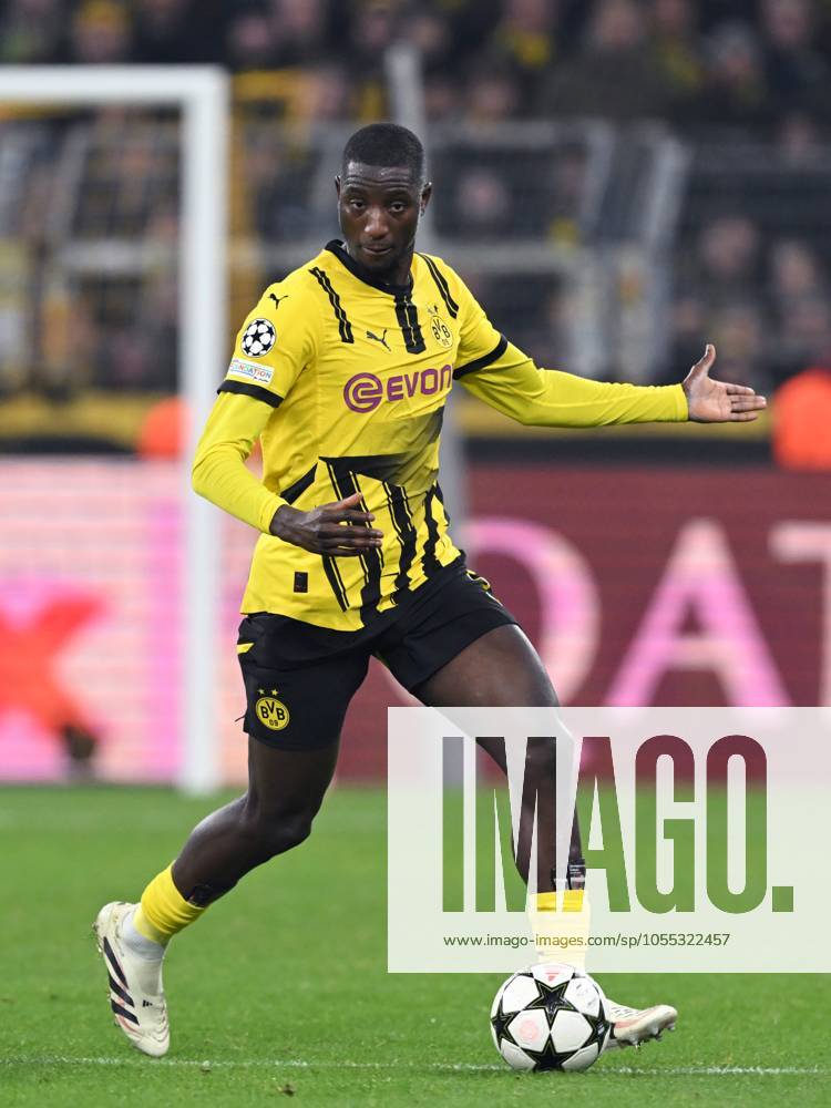 DORTMUND - Sehrou Guirassy of Borussia Dortmund during the UEFA Champions league match between Borussia Dortmund and FC Barcelona, Barca at the Signal Iduna Park on Dec. 11, 2024 in Dortmund, Germany. ANP Hollandse Hoogte UEFA Champions League 2024 25 League phase 6 2024 25 ANPxSportx xGerritxvanxKeulenxIVx 515702889 originalFilename: 515702889