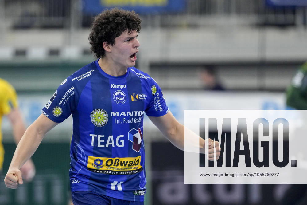 Torschütze Gian Attenhofer (ThSV, 11), Spieler vom ThSV Eisenach, jubelt über ein Tor, Jubel, jubeln, Torjubel, Torerfolg, celebrate the goal, goal, celebration, jubelt ueber das Tor, Freuen, Freude, freut sich, optimistisch, positiv, Spielszene, Highlight, Einzelbild, Einzelfoto, Aktion, Action, 19.12.2024, Heidelberg (Deutschland), Handball, DHB-Pokal, Viertelfinale, Rhein-Neckar Löwen - ThSV Eisenach