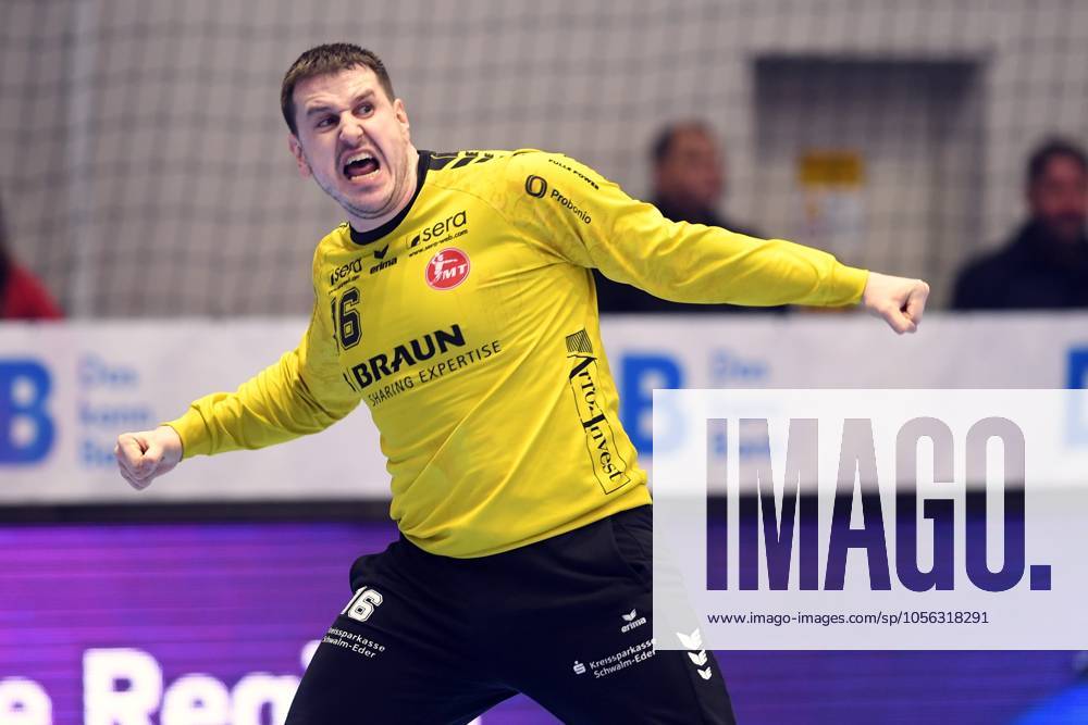 Jubel bei Nebojsa Simic (Torwart MT Melsungen 16) , GER, MT Melsungen - TSV Hannover-Burgdorf, Handball, 1. Bundesliga, 17. Spieltag, Saison 2024 2025, 23.12.2024, GER, MT Melsungen - TSV Hannover-Burgdorf, Handball, 1. Bundesliga, 17. Spieltag, Saison 2024 2025, 23.12.2024 Kassel