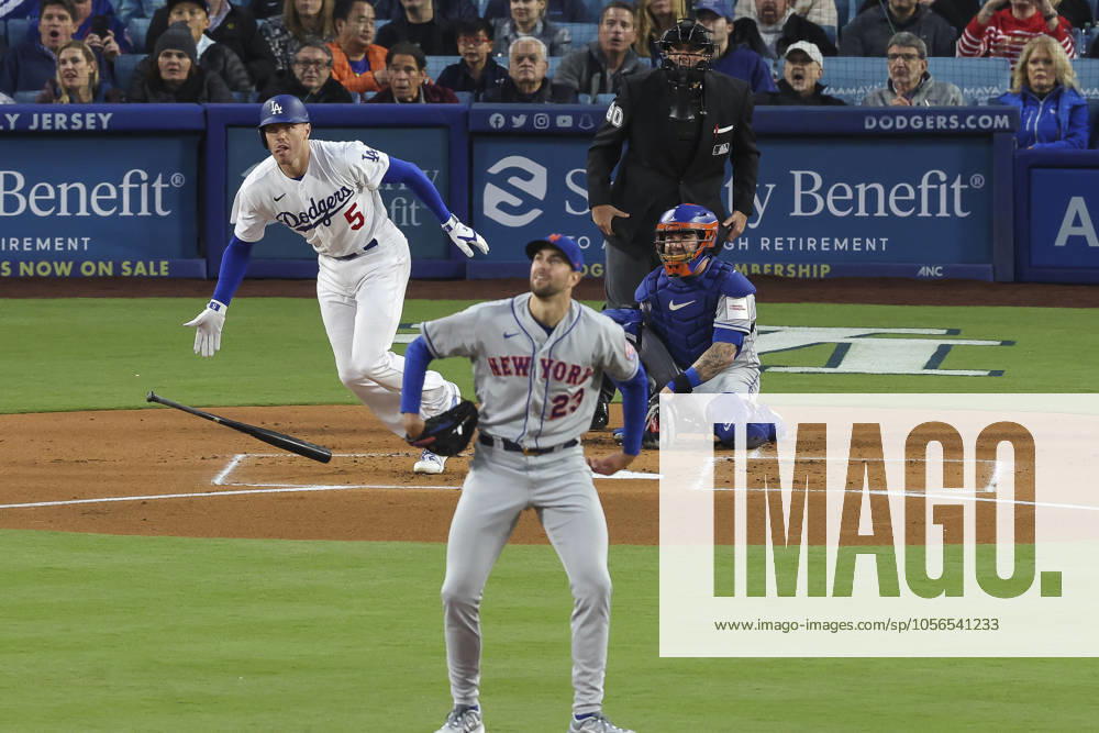 Los Angeles Dodgers first baseman Freddie Freeman (5) hits a home run in the first inning during a MLB, Baseball Herren, USA regular season game between the Los Angeles Dodgers and New York Mets, Monday, April 18, 2023 in Los Angeles, CA. The Mets defeated the Dodgers 8-6. (Brandon Sloter Image of Los Angeles CA United States
