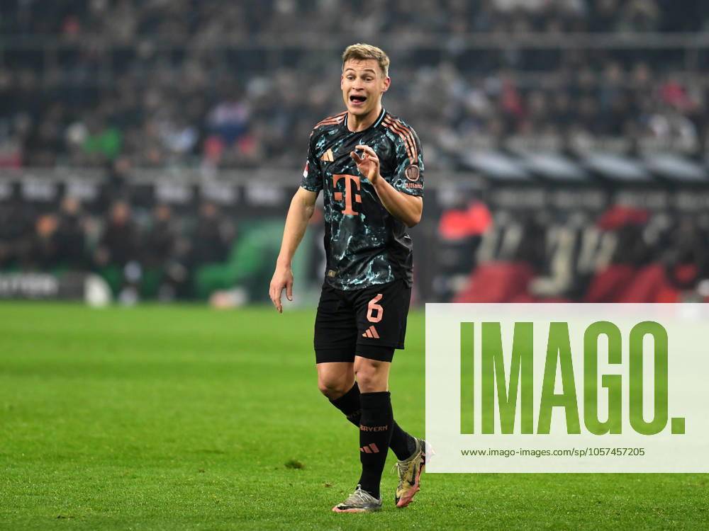 Joshua Kimmich (FC Bayern Muenchen) gestikuliert, gestik waehrend des Spiels der 1. Bundesliga zwischen Borussia Mönchengladbach und FC Bayern München, Stadion im Borussia-Park am 11. January 2025 in Mönchengladbach, Deutschland. (Foto von Ralf Treese DeFodi Images) +++ Joshua Kimmich (FC Bayern Muenchen) gestures during the Bundesliga match between Borussia Mönchengladbach and FC Bayern München at Stadium in Borussia-Park on January 11, 2025 in Mönchengladbach, Germany. (Photo by Ralf Treese DeFodi Images) DFL regulations prohibit any use of photographs as image sequences and or quasi-video. Defodi-521_BMGFCB20250111_023