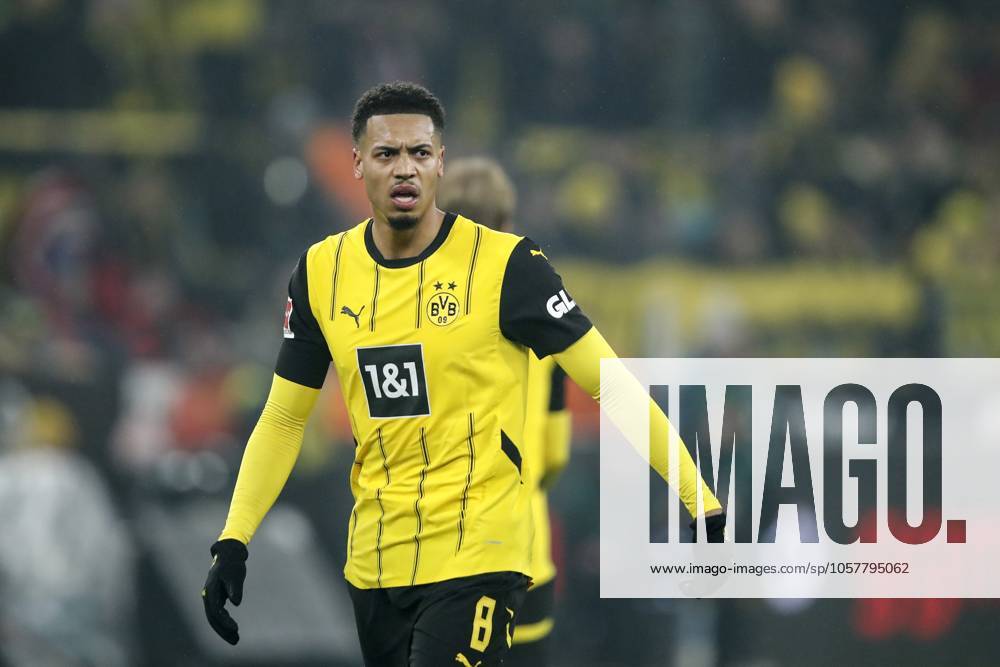 DORTMUND - Felix Nmecha of Borussia Dortmund during the Bundesliga match between Borussia Dortmund and Bayer Leverkusen at Signal Iduna Park on Jan. 10, 2025 in Dortmund, Germany. ANP Hollandse Hoogte BART STOUTJESDIJK Bundesliga 2024 25 ANPxSportx StoutjesdijkxIVx 517657347 originalFilename: 517657347