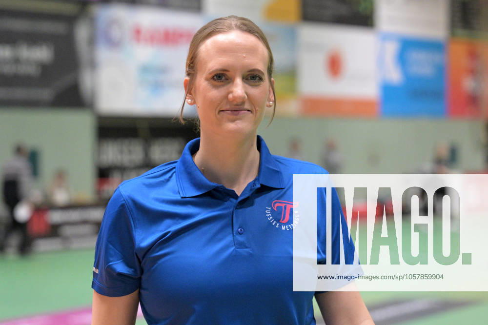 Miriam Hirsch (TusSies Metzingen, Trainerin) TusSies Metzingen vs. Buxtehuder SV, Handball, HBF, 13.Ligaspieltag, Saison 2024 2025, 18.01.2025 TusSies Metzingen vs. Buxtehuder SV, Handball, HBF, 13.Ligaspieltag, Saison 2024 2025, 18.01.2025 Metzingen