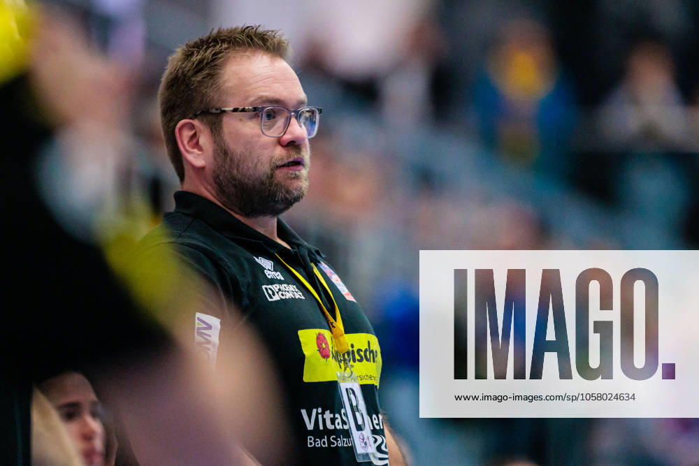 Steffen Birkner (HSG Blomberg-Lippe, Trainer) GER, HSG Blomberg-Lippe vs. Borussia Dortmund, Handball, 1. Bundesliga Frauen, 14. Spieltag, Spielzeit 2024 2025, 22.01.2025 GER, HSG Blomberg-Lippe vs. Borussia Dortmund, Handball, 1. Bundesliga Frauen, 14. Spieltag, Spielzeit 2024 2025, 22.01.2025 Blomberg