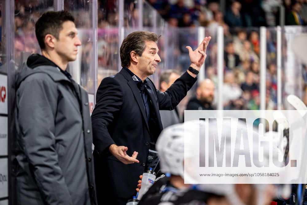 Dallas Eakins (Trainer, Coach, Headcoach, Adler Mannheim ), Nuernberg Ice Tigers vs. Adler Mannheim, Eishockey, Penny DEL, 40. Spieltag, 26.01.2025, Nuernberg Ice Tigers vs. Adler Mannheim, Eishockey, Penny DEL, 40. Spieltag