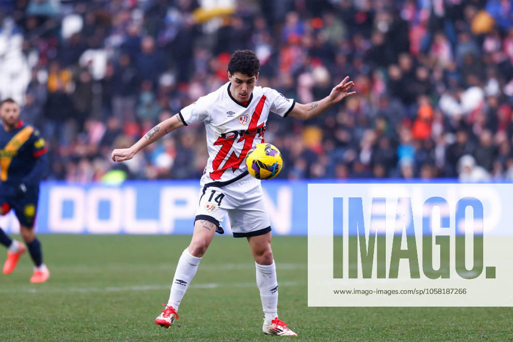Sergio Camello of Rayo Vallecano in action during the Spanish League, LaLiga EA Sports, football match played between Rayo Vallecano and Girona FC at Estadio de Vallecas on January 26, 2025, in Madrid, Spain. Madrid SPAIN - ZUMAa181 20241031_zaa_a181_165