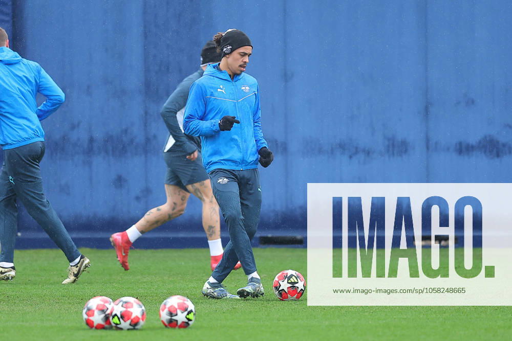 RB Leipzig - Training Champions League Leipzig, 28.01.2025, RBL Trainingszentrum, UEFA Champions League, RB LEIPZIG Abschlusstraining vorm morgigen Spiel bei Sturm Graz , Im Bild: Yussuf Yurary Poulsen , Nur zur redaktionellen Nutzung. Editorial use only. ,