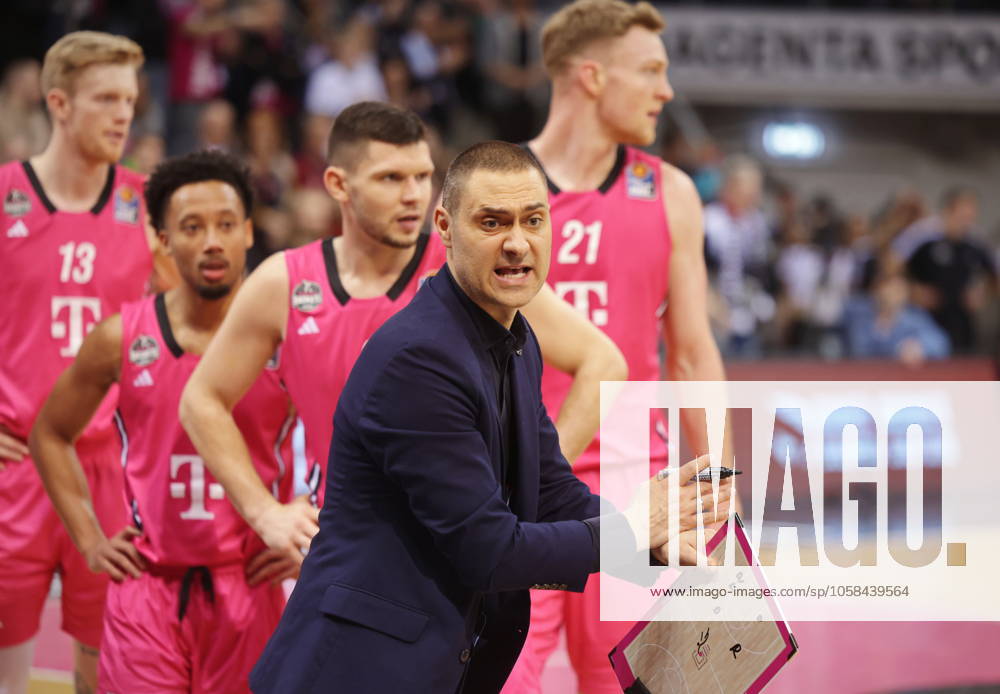 Trainer Marko Stankovic Telekom Baskets Bonn vs. Niners Chemnitz 19. Spieltag - Saison 2024 25