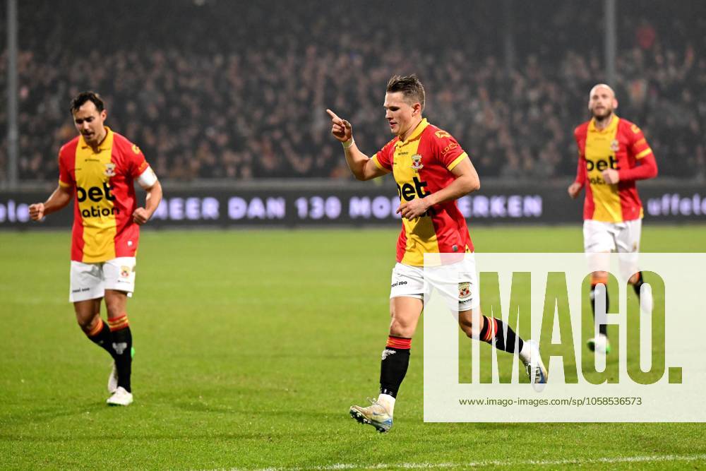 DEVENTER - Mathis Suray of Go Ahead Eagles celebrates the 1-0 during the KNVB Beker match between Go Ahead Eagles and VV Noordwijk (am) at De Adelaarshorst on Feb. 5, 2025 in Deventer, Netherlands. ANP TOTO KNVB CUP Quarter Final 2024 25 ANPxSportx IVx 519209792 originalFilename: 519209792