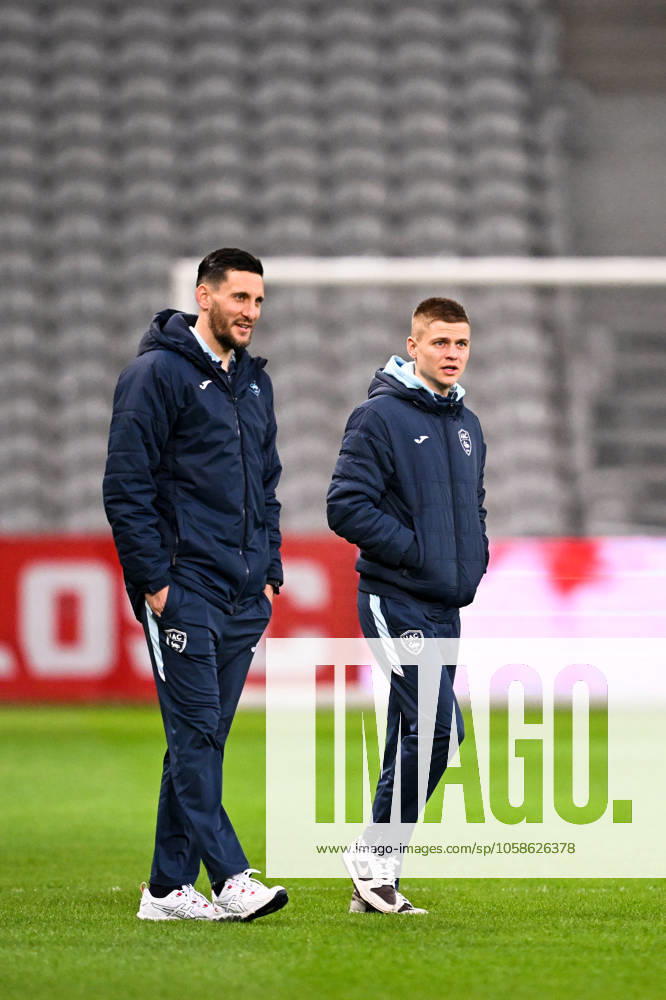 LOSC Lille v Le Havre Athletic Club - Ligue 1 McDonald s 2024 2025 01 Mathieu GORGELIN (hac) - 25 Alois CONFAIS (hac) during the Ligue 1 McDonald s match between Lille and Le Havre at Stade Pierre Mauroy on February 8, 2025 in Lille, France. Lille France