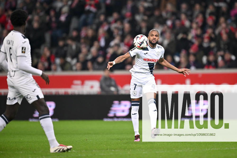 LOSC Lille v Le Havre Athletic Club - Ligue 1 McDonald s 2024 2025 07 Loic NEGO (hac) during the Ligue 1 McDonald s match between Lille and Le Havre at Stade Pierre Mauroy on February 8, 2025 in Lille, France. Lille France