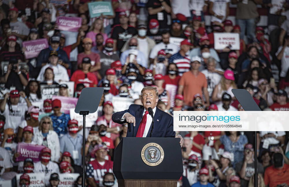 President Donald Trump speaks at a Make America Great Again event, Trumps first campaign rally since contracting Covid 19 at Orlando Sanford International Airport, Florida, USA 12 Oct 2020 Orlando USA xWIXTRÖMxPETERx,