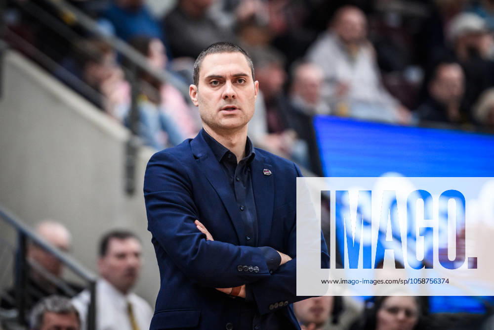 Marko Stankovic (Telekom Baskets Bonn, Head-Coach) GER, MHP Riesen Ludwigsburg - Telekom Baskets Bonn, easycredit BBL, Basketball, Bundesliga, 21. Spieltag, Spielzeit 2024 2025, 11.02.2025 GER, MHP Riesen Ludwigsburg - Telekom Baskets Bonn, easycredit BBL, Basketball, Bundesliga, 21. Spieltag, Spielzeit 2024 2025, 11.02.2025 Ludwigsburg