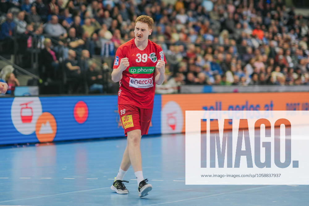 Lukas Stutzke (TSV Hannover-Burgdorf, 39) jubelt, TVB Stuttgart vs. TSV Hannover-Burgdorf, Handball, 1. Bundesliga, 19. Spieltag, Saison 2024 2025, 13.02.2025, TVB Stuttgart vs. TSV Hannover-Burgdorf, Handball, 1. Bundesliga, 19. Spieltag, Saison 2024 2025, 13.02.2025 Stuttgart