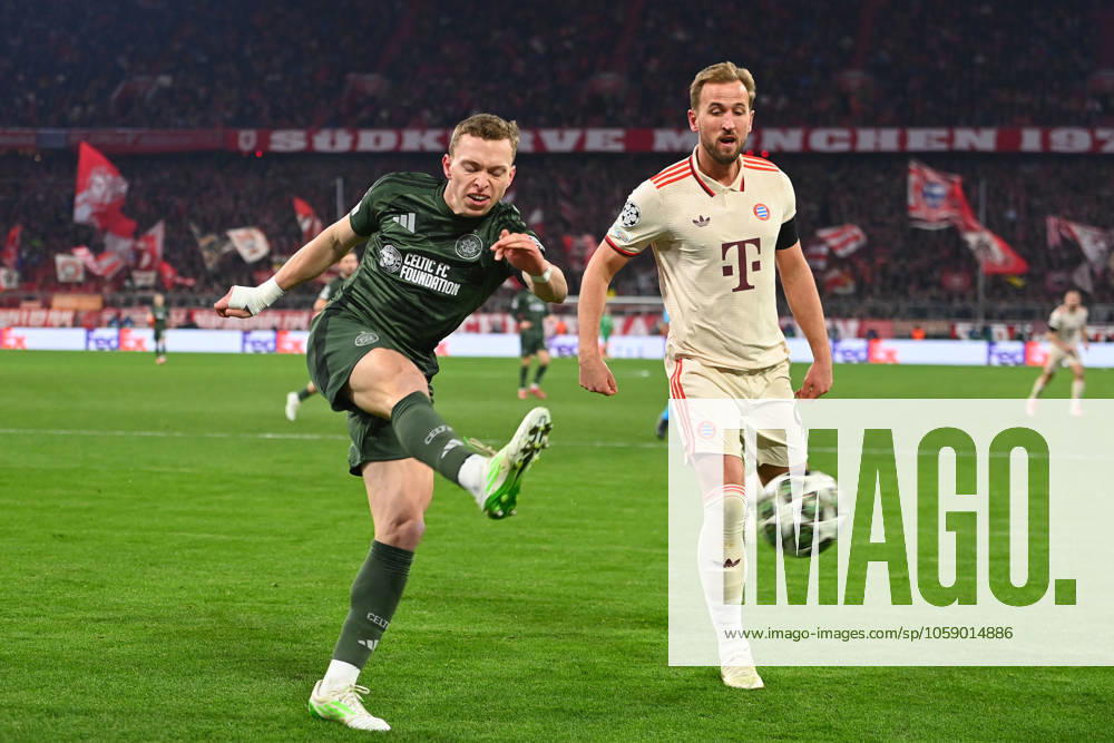 Harry KANE (Bayern Muenchen), Aktion,Zweikampf gegen Alistair JOHNSTON (Glasgow). Fussball Champions League K.O. Phase Play offs FC Bayern Muenchen - Celtic FC Glasgow 1-1 am 18.02.2025 , A L L I A N Z A R E N A.