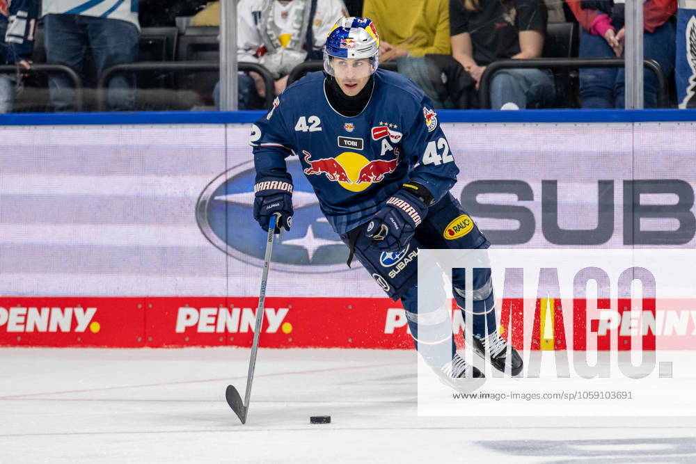 Yasin Ehliz (EHC Red Bull Muenchen, 42). GER, EHC Red Bull Muenchen vs. Iserlohn Roosters, Eishockey, DEL, 47. Spieltag, Saison 2024 2025, 21.02.2025. GER, EHC Red Bull Muenchen vs. Iserlohn Roosters, Eishockey, DEL, 47. Spieltag, Saison 2024 2025, 21.02.2025. Muenchen