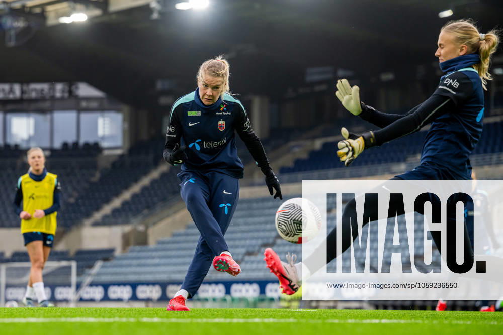 Ada Hegerberg of the Norwegian women s national football team during a training session on February 24, 2025 in Stavanger. Photo: Vegard Grott BILDBYRAN kod VG VG0717 bbeng fotboll football soccer fotball norge norway women dam nations league träning practice training trening