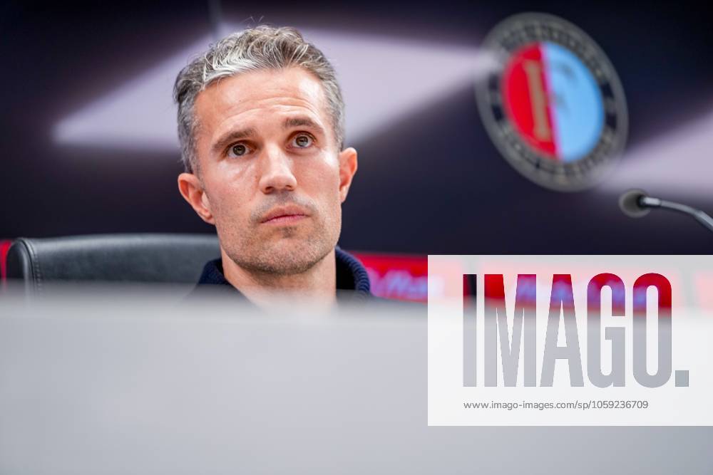 , Stadion Feijenoord ˜De Kuip , Season 2024 2025 , Football , Eredivisie . Presentation of new Feyenoord head coach Robin van Persie Presentation of Robin van Persie x28028551x
