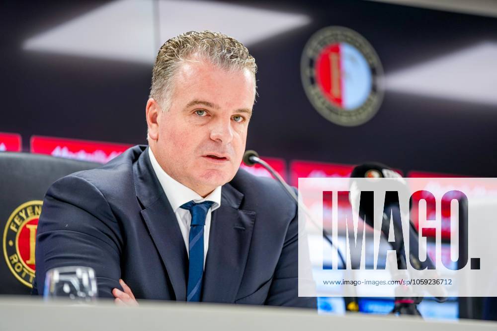 , Stadion Feijenoord ˜De Kuip , Season 2024 2025 , Football , Eredivisie . Dennis te Kloese during presentation of new Feyenoord head coach Robin van Persie Presentation of Robin van Persie x28028555x