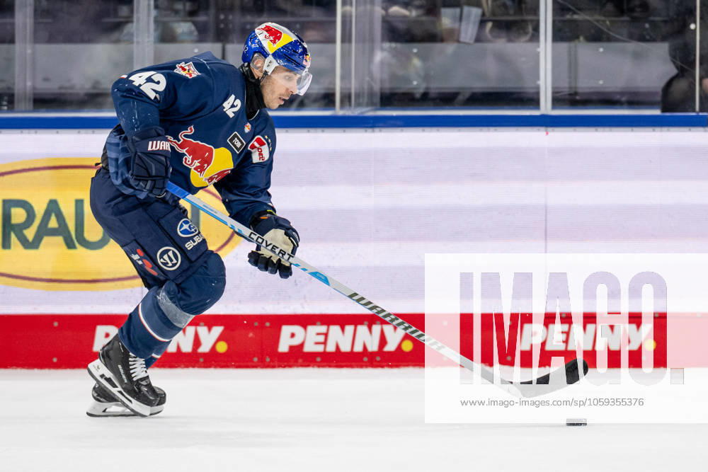 Yasin Ehliz (EHC Red Bull Muenchen, 42). GER, EHC Red Bull Muenchen vs. Eisbaeren Berlin, Eishockey, DEL, 49. Spieltag, Saison 2024 2025, 28.02.2025. GER, EHC Red Bull Muenchen vs. Eisbaeren Berlin, Eishockey, DEL, 49. Spieltag, Saison 2024 2025, 28.02.2025. Muenchen