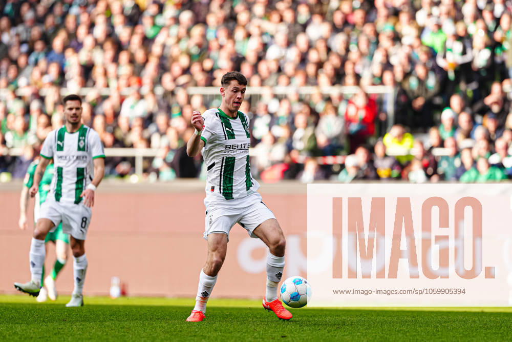 Philipp Sander (Borussia Moenchengladbach, 16) GER, SV Werder Bremen vs. Borussia Moenchengladbach, Fussball, Bundesliga, Spieltag 26, Spielzeit 2024 25, 15.03.2025 DFL REGULATIONS PROHIBIT ANY USE OF PHOTOGRAPHS AS IMAGE SEQUENCES AND OR QUASI-VIDEO GER, SV Werder Bremen vs. Borussia Moenchengladbach, Fussball, Bundesliga, Spieltag 26, Spielzeit 2024 25, 15.03.2025 Bremen