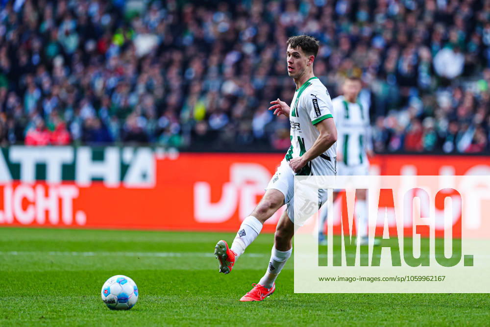 Philipp Sander (Borussia Moenchengladbach, 16) GER, SV Werder Bremen vs. Borussia Moenchengladbach, Fussball, Bundesliga, Spieltag 26, Spielzeit 2024 25, 15.03.2025 DFL REGULATIONS PROHIBIT ANY USE OF PHOTOGRAPHS AS IMAGE SEQUENCES AND OR QUASI-VIDEO GER, SV Werder Bremen vs. Borussia Moenchengladbach, Fussball, Bundesliga, Spieltag 26, Spielzeit 2024 25, 15.03.2025 Bremen