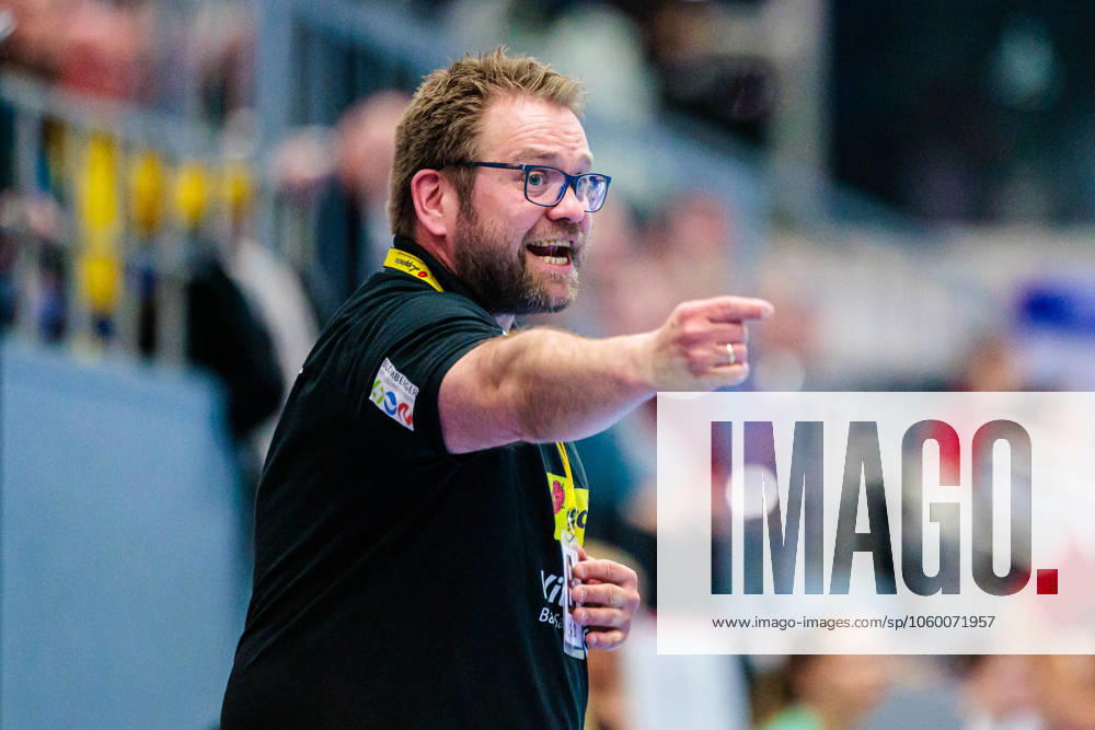 Steffen Birkner (HSG Blomberg-Lippe, Trainer) gestikuliert GER, HSG Blomberg-Lippe vs. Thueringer HC, Handball, 1. Bundesliga Frauen, 20. Spieltag, Spielzeit 2024 2025, 19.03.2025 GER, HSG Blomberg-Lippe vs. Thueringer HC, Handball, 1. Bundesliga Frauen, 20. Spieltag, Spielzeit 2024 2025, 19.03.2025 Blomberg