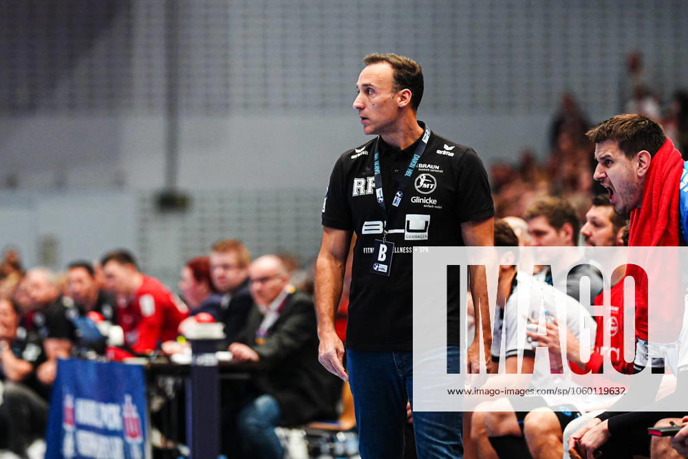 Roberto Garcia Parrondo (MT Melsungen, Trainer) GER, Handball Verein Hamburg vs. MT Melsungen, Handball, Bundesliga, Spieltag 23, Saison 2024 2025, 20.03.2025 GER, Handball Sport Verein Hamburg vs. MT Melsungen, Handball, Bundesliga, Spieltag 23, Saison 2024 2025, 20.03.2025 Hamburg