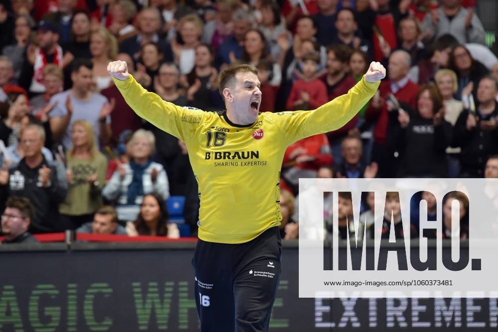 Jubel bei Nebojsa Simic (Torwart MT Melsungen 16) , GER, MT Melsungen - THW Kiel, Handball, 1. Bundesliga, 24. Spieltag, Saison 2024 2025, 29.03.2025, GER, MT Melsungen - THW Kiel, Handball, 1. Bundesliga, 24. Spieltag, Saison 2024 2025, 29.03.2025 Kassel
