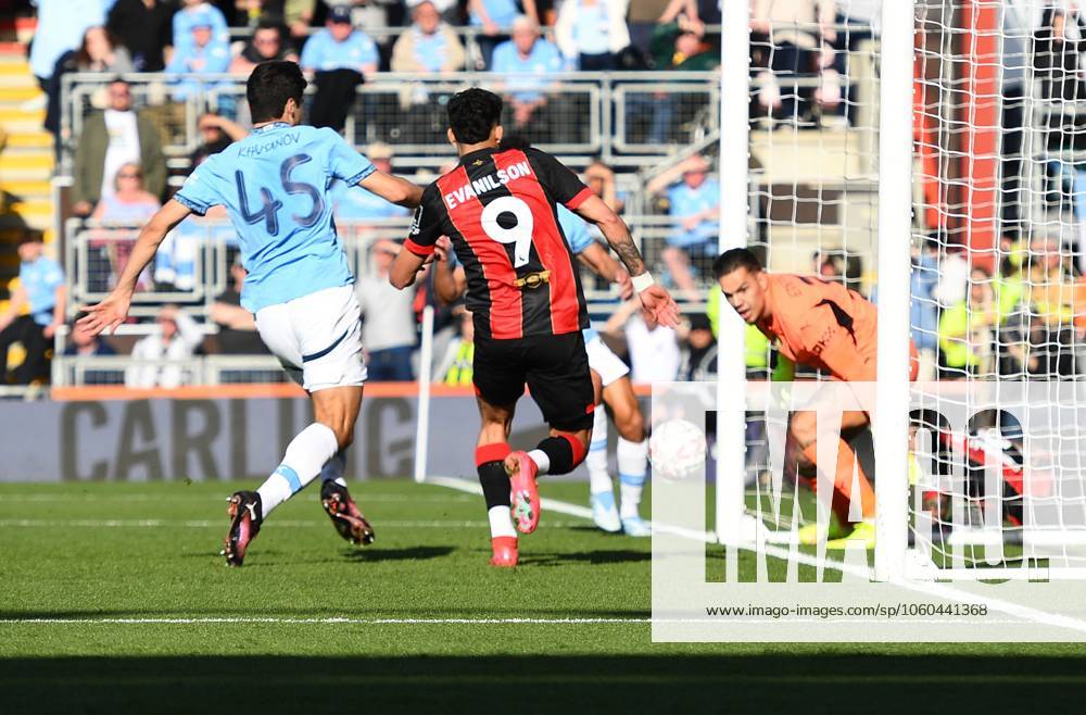 Evanilson of AFC Bournemouth scores his teams first goal making the score 1-0 - AFC Bournemouth v Manchester City, The Emirates FA Cup Quarter FInal, Vitality Stadium, Bournemouth, UK - 30th March 2025 Editorial Use Only - DataCo restrictions apply AFC Bournemouth v Manchester City, Emirates FA Cup, Quarter Final, Football, Vitality Stadium, Bournemouth, UK - 30 Mar 2025