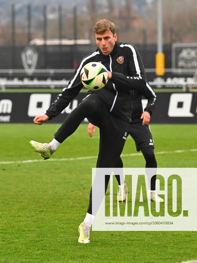 Christoph Daferner, SG Dynamo Dresden, Training, Fußball, Fussball, 3. Liga, Dritte Liga, Saison 2024 2025, AOK PLUS Walter-Fritzsch-Akademie, Messering 18, Dresden, Ostragehege, 26.03.2025,