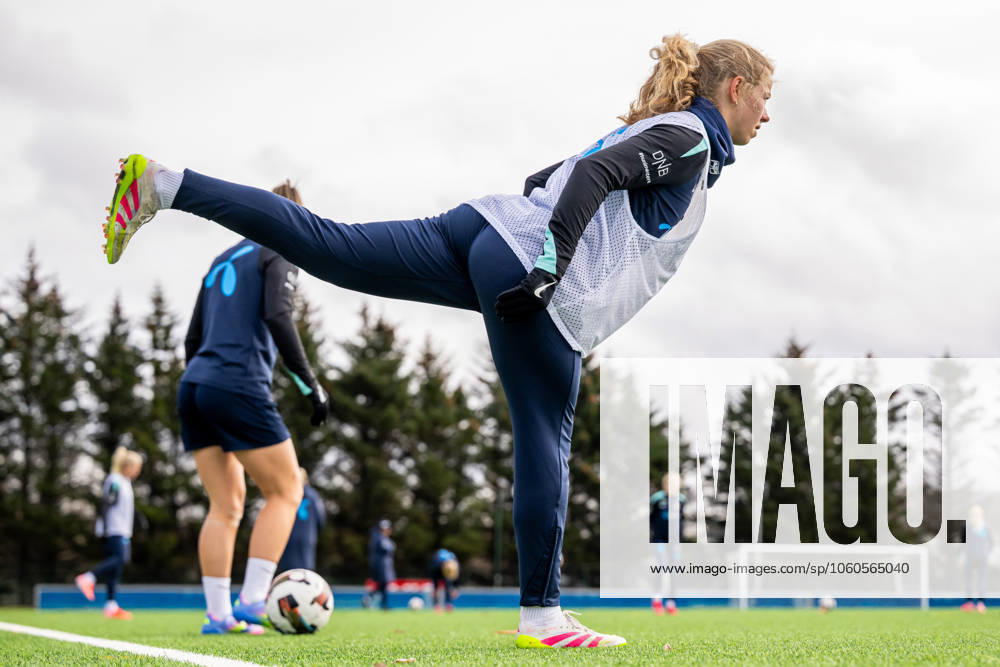 Justine Kielland of the Norwegian women s national football team during a training session on April 3, 2025 in Reykjavik. Photo: Vegard Grott BILDBYRAN kod VG VG0740 bbeng fotboll football soccer fotball norge norway women dam nations league träning practice training trening