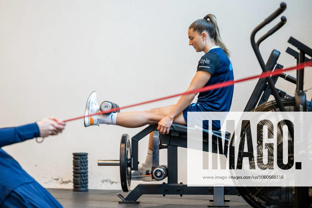 Vilde Boe Risa of the Norwegian women s national football team during an indoor gym session on April 3, 2025 in Reykjavik. Photo: Vegard Grott BILDBYRAN kod VG VG0742 bbeng fotboll football soccer fotball norge norway women dam nations league träning practice training trening gym