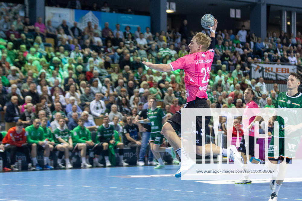 Torben Matzken (TVB Stuttgart, 22) beim Gegenstoss GER, HSG Wetzlar vs TVB Stuttgart Stuttgart, Handball, 1. Bundesliga Herren, 25. Spieltag, Spielzeit 2024 2025, 04.04.2025 GER, HSG Wetzlar vs TVB Stuttgart, Handball, 1. Bundesliga Herren, 25. Spieltag, Spielzeit 2024 2025, 04.04.2025 Wertzlar