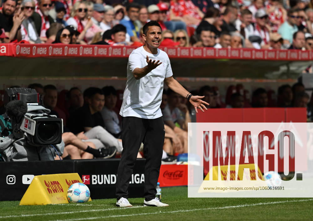 Fussball 1.Bundesliga, FSV Mainz 05 - Holstein Kiel v.l. Marcel Rapp (Cheftrainer Holstein Kiel)