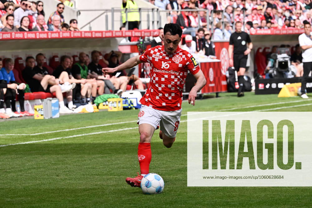 Fussball 1.Bundesliga, FSV Mainz 05 - Holstein Kiel v.l. Paul Nebel (1. FSV Mainz 05)