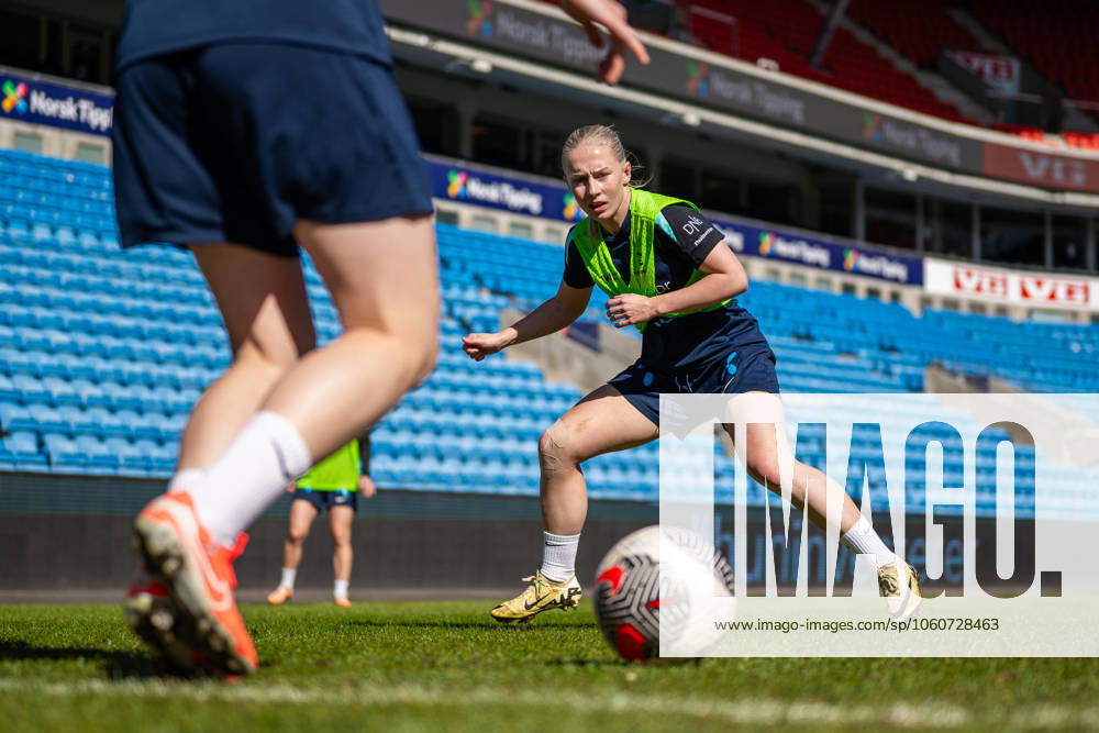 Thea Bjelde of the Norwegian women s national football team during a training session on April 7, 2025 in Oslo. Photo: Vegard Grott BILDBYRAN kod VG VG0746 bbeng fotboll football soccer fotball norge norway women dam nations league träning practice training trening