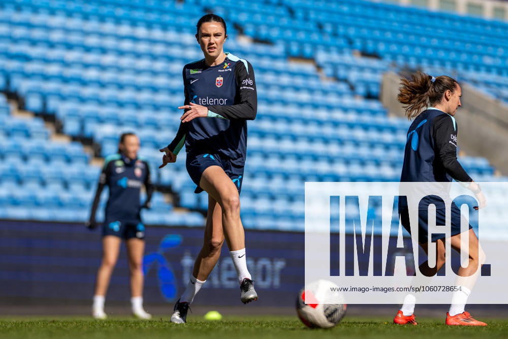 Ingrid Syrstad Engen of the Norwegian women s national football team during a training session on April 7, 2025 in Oslo. Photo: Vegard Grott BILDBYRAN kod VG VG0746 bbeng fotboll football soccer fotball norge norway women dam nations league träning practice training trening