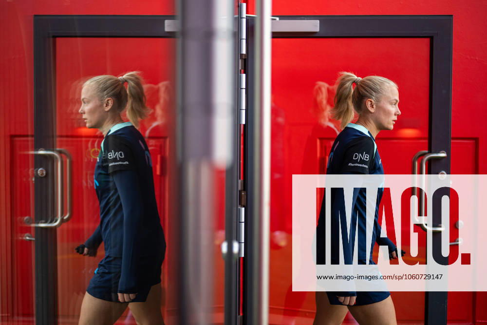 Guro Bergsvand of the Norwegian women s national football team ahead of a training session on April 7, 2025 in Oslo. Photo: Vegard Grott BILDBYRAN kod VG VG0746 bbeng fotboll football soccer fotball norge norway women dam nations league träning practice training trening
